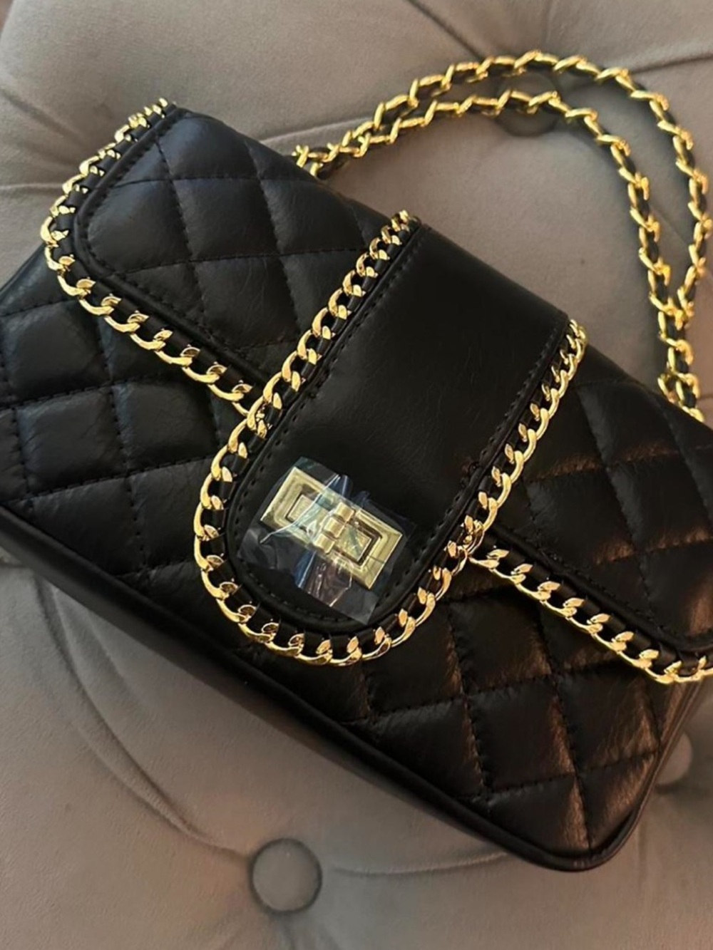 100% Genuine Leather Quilted Black Chain-Trim Shoulder Bag